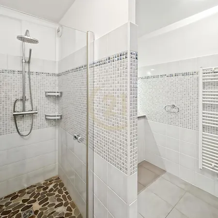 Lägenhet Vue - T2 Sur Les Hauteurs De L'ile-rousse LʼÎle-Rousse