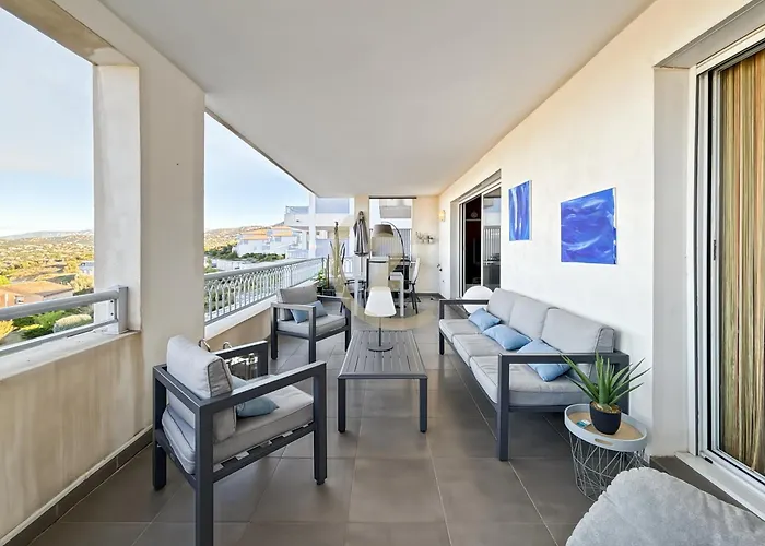 Vue - T2 Sur Les Hauteurs De L'ile-rousse *