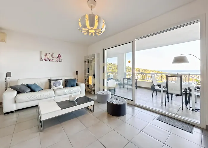 Appartement Vue - T2 Sur Les Hauteurs De L'ile-rousse LʼÎle-Rousse